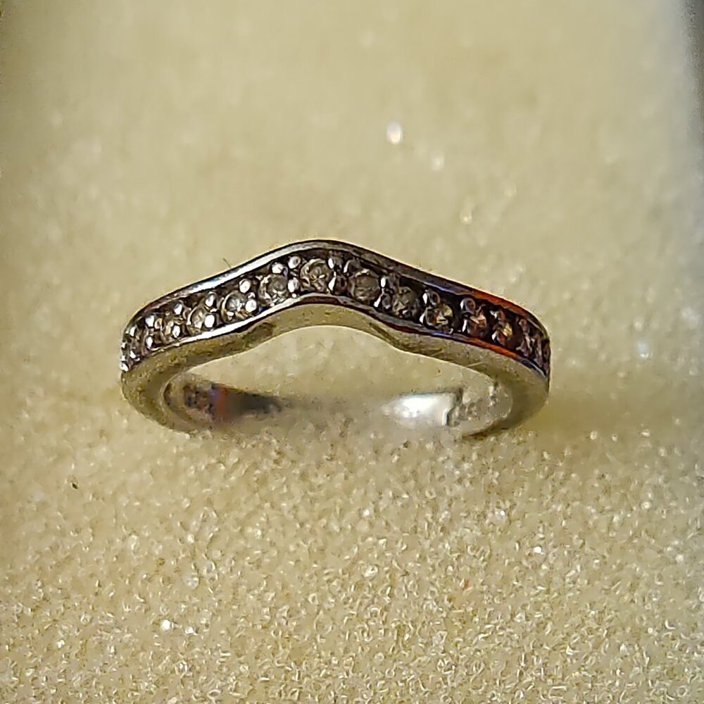 Esse Sterling Silver 925 Stamped Curved Ring